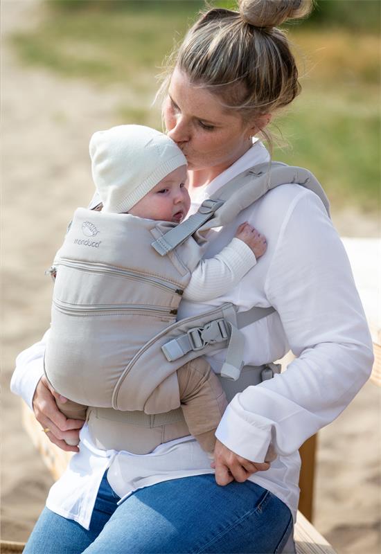 Manduca XT Monochrome  Cloud live