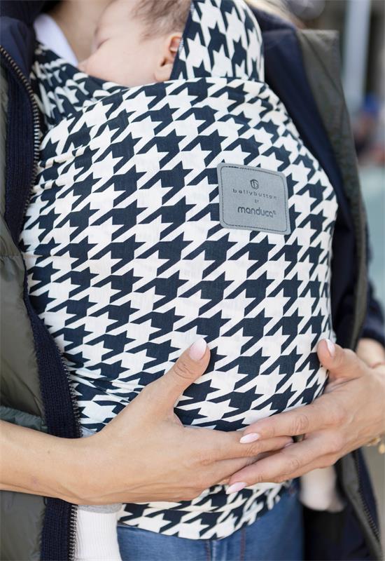 bellybutton by Manduca Sling Pepita navy live