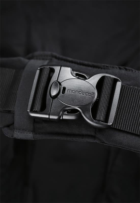 Manduca XT Monochrome Obsidian detail