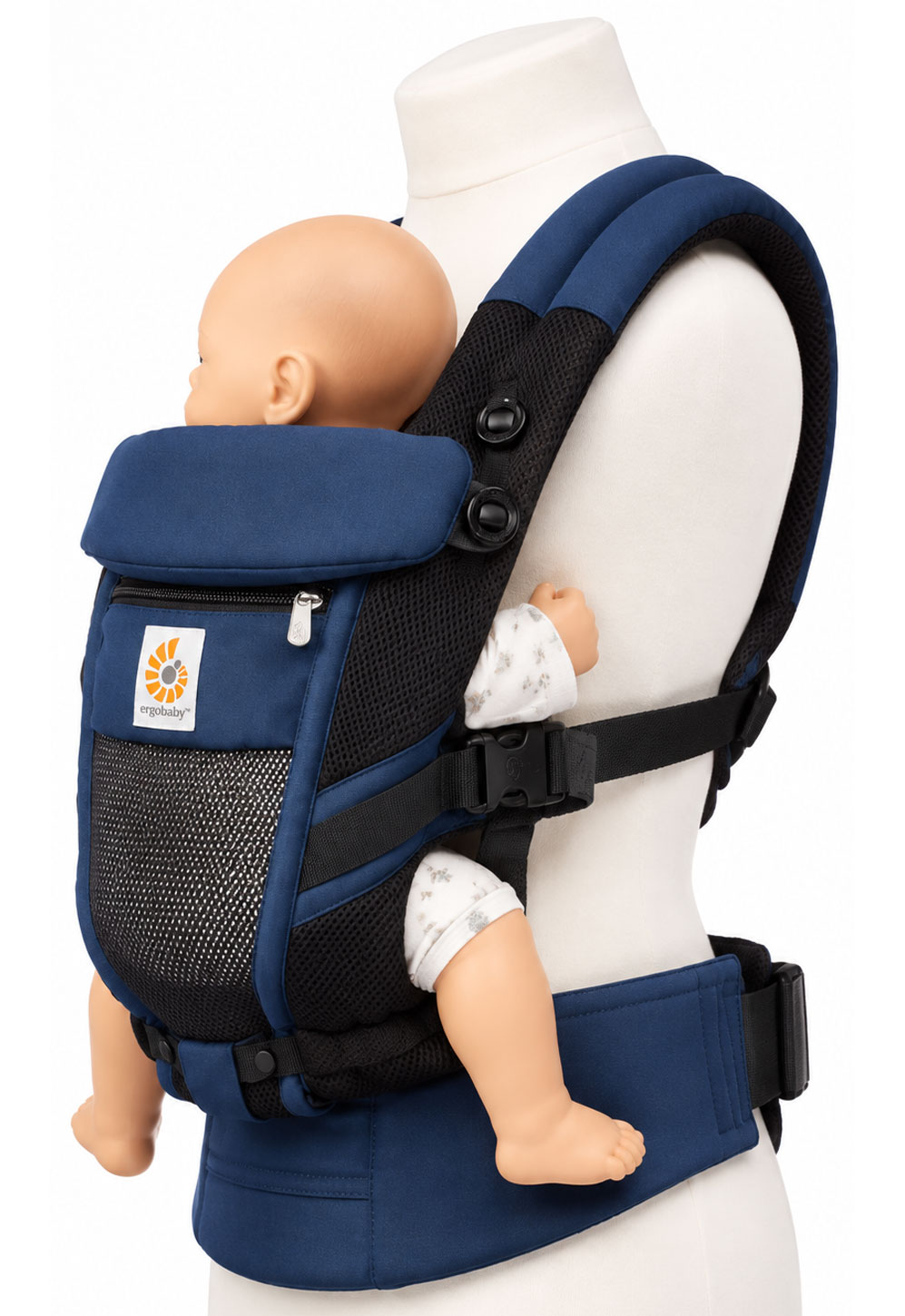 Ergobaby Adapt Cool Air Mesh Raven von der Seite